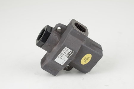 DIRECTIONAL VALVE